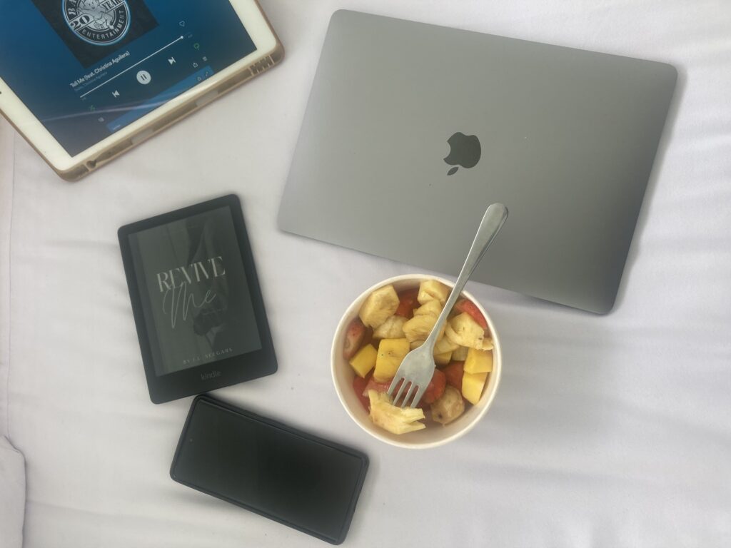 Travel Essentials, Packing essentials, Essentials for Packing, Laptop, Kindle, iPad